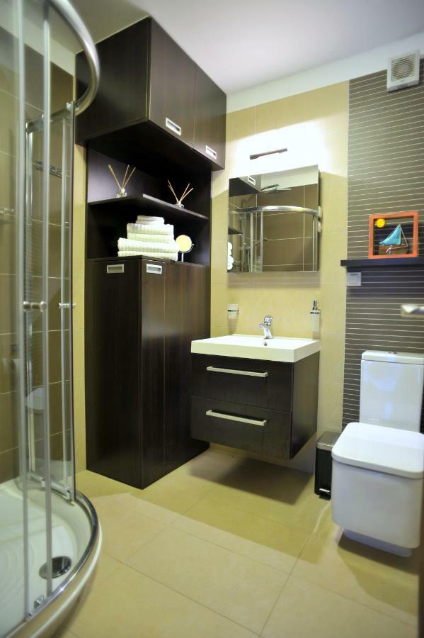 Holiday House Lena โปเรช ภายนอก รูปภาพ